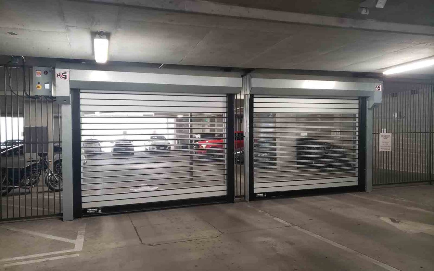 long lifespan rolling door